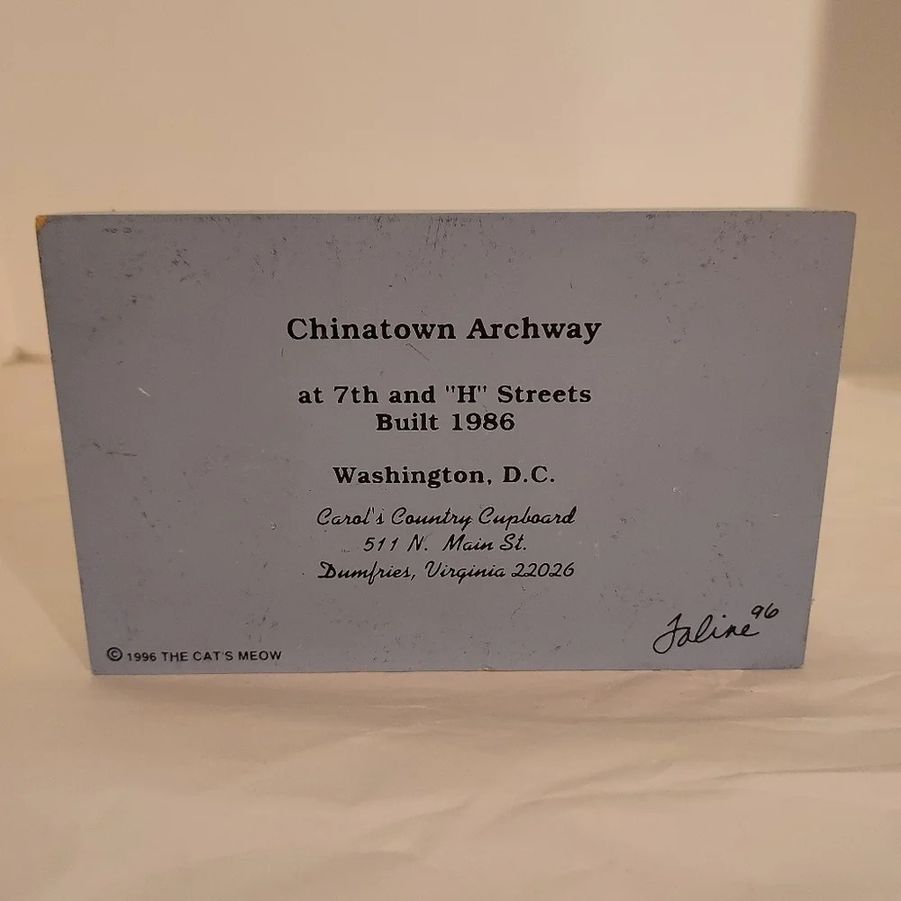 Vintage 1996 The Cat's Meow Chinatown Archway Washington D.C. Shelf Sitter - Picture 3 of 6